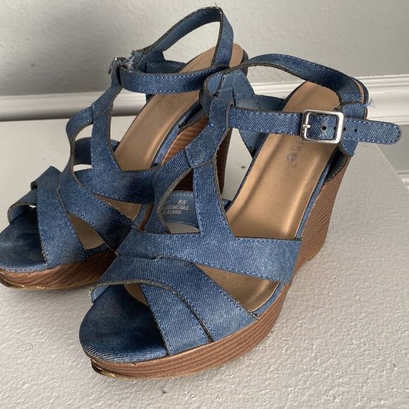 Dollhouse Denim Platform Wedge Sandal - Picture 2 of 10